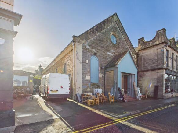 CAM03481G0-PR0119-STILL010