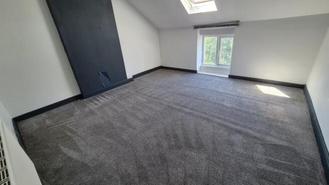 3 bed House to rent Image 7