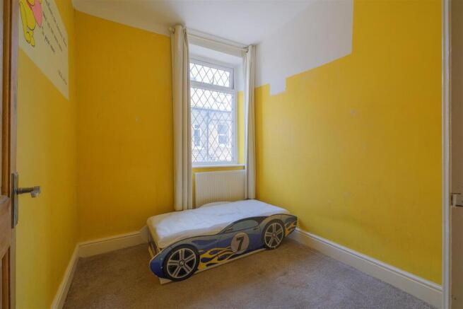 3 bed Terraced for sale Image 12
