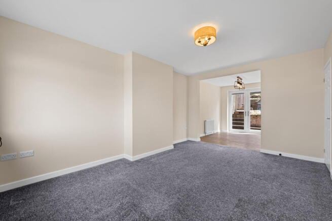 3 bed Semi-Detached for sale Image 10