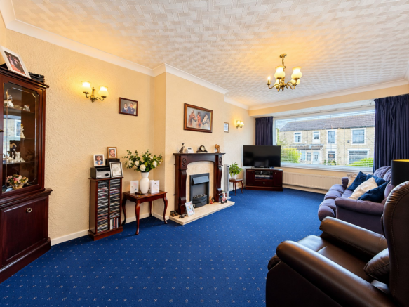 Blackburn Road, Oswaldtwistle, BB5 photo 2