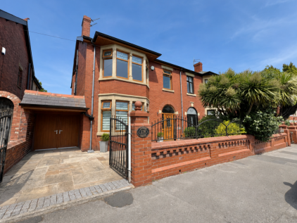 Condor Grove, Stanley Park, FY1
