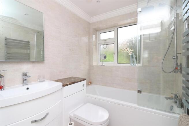 HOUSE BATHROOM