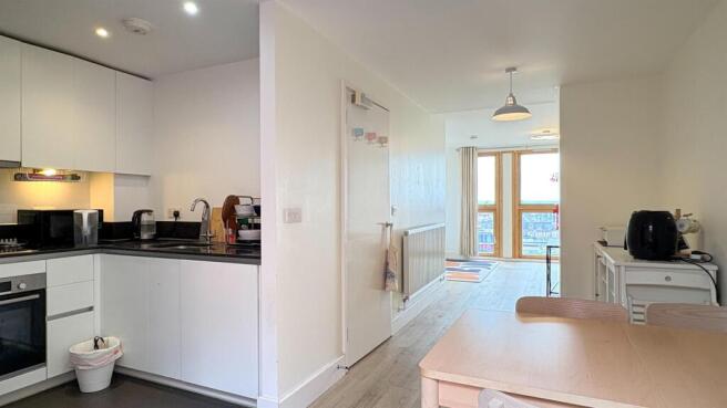 Mastmaker Road London, E14 For Sale by Barrain Lon