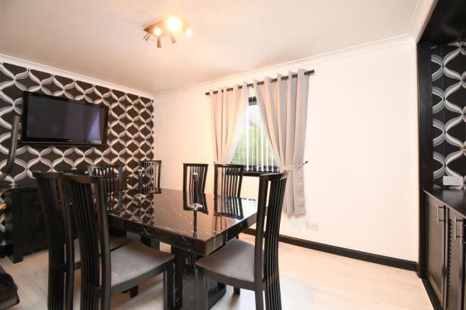 Dining or Bedroom 4