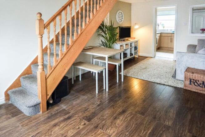 Lounge/Dining Room