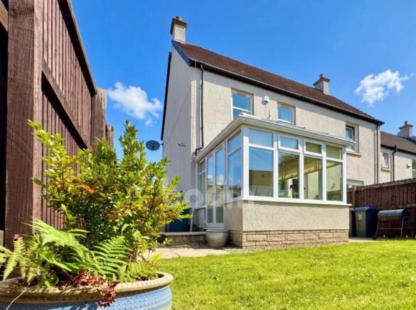 Kirklands, Renfrew garden shot