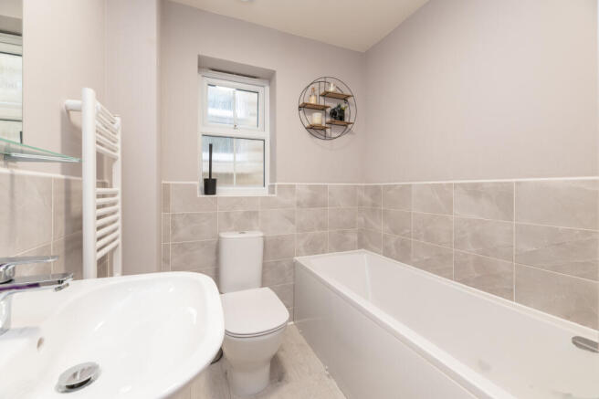 3 bed Semi-Detached for sale Image 12
