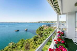 Flat 4a, Imperial Court, Parkhill Road, Torquay TQ1 2EP