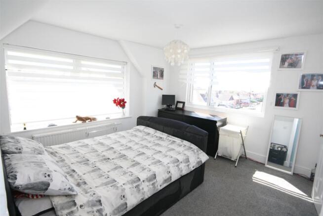 Master Bedroom.JPG
