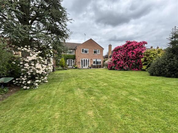 8 Willesley Close, Ashby