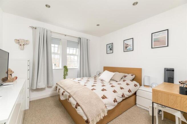 1 bed Apartment for sale Image 11