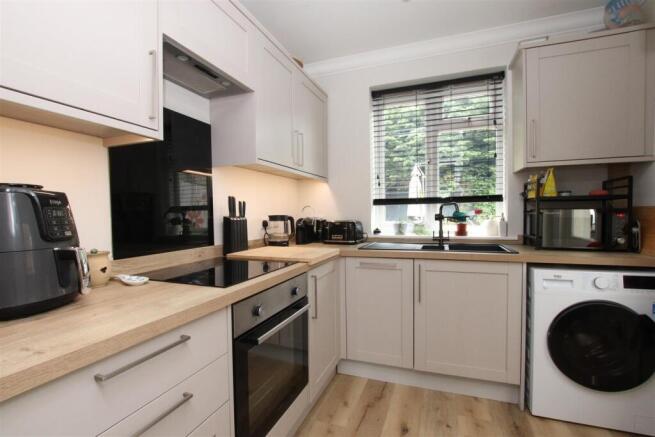 Kitchen.JPG