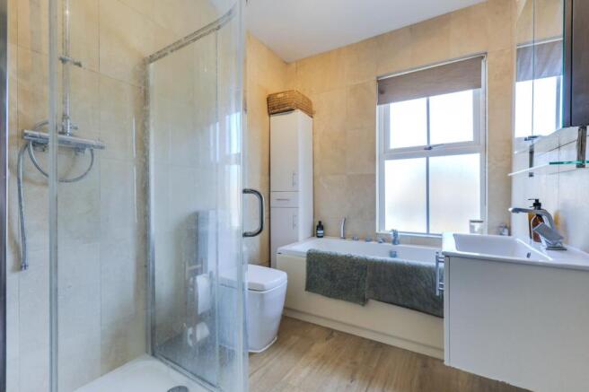 3 bed Terraced for sale Image 11