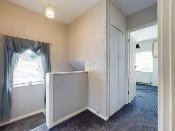 3 bed Semi-Detached to rent Image 12