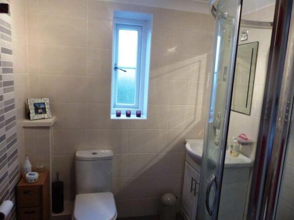 En-Suite Showe...