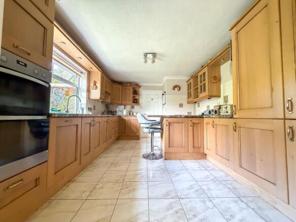 Kitchen/Breakfast