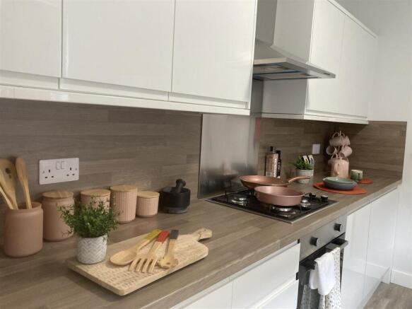 Walgrave Street 56 Kitchen d.JPG
