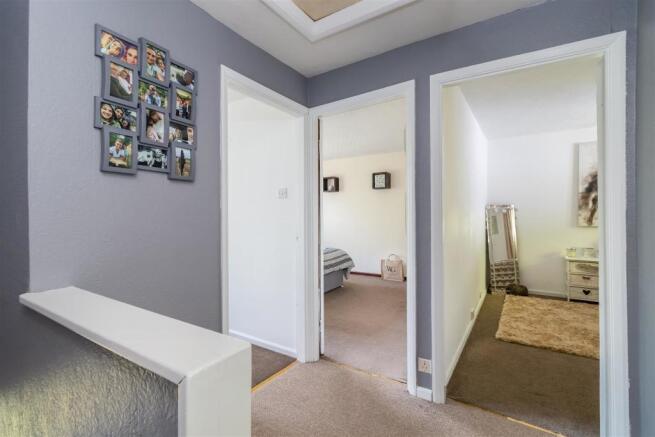 FIRST FLOOR LANDING