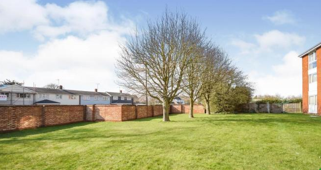 COMMUNAL GARDENS