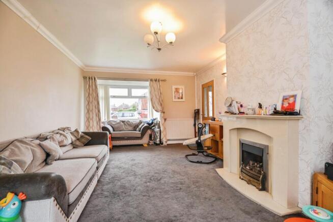 3 bed Semi-Detached for sale Image 2
