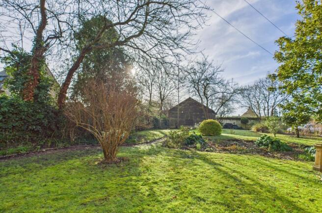 CAM02545G0-PR0555-STILL004