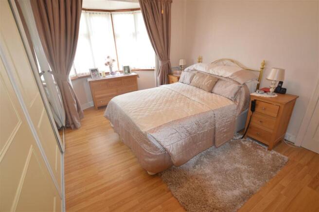 Bed1a.JPG