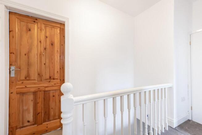 3 bed Terraced for sale Image 11