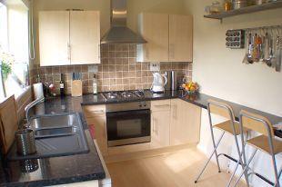 Re Fitted Kitchen