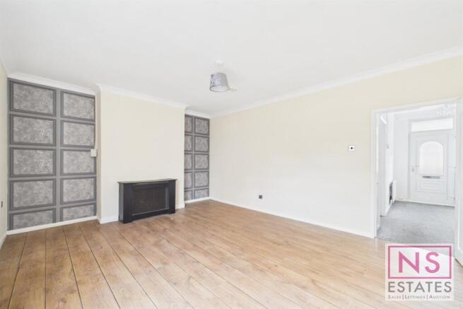 3 bed Terraced for sale Image 6