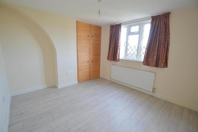 165LONDONROADB1.JPG