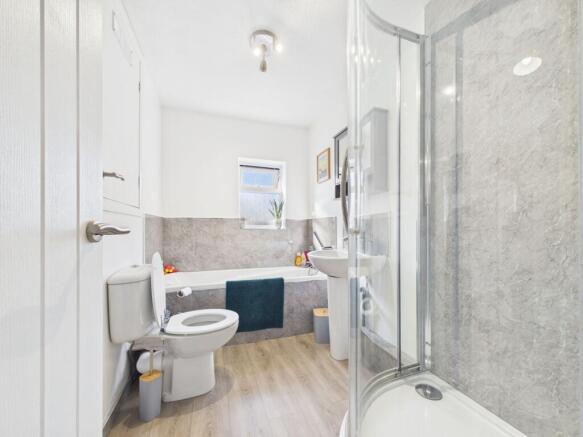Cannock Way, Lower Earley, RG6 photo 4