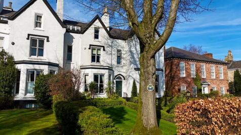 East Downs Road, Bowdon, WA14