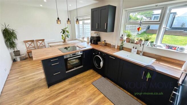 Kitchen/Dining Room
