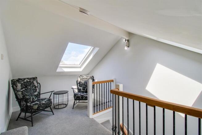 3 bed Semi-Detached Bungalow for sale Image 11