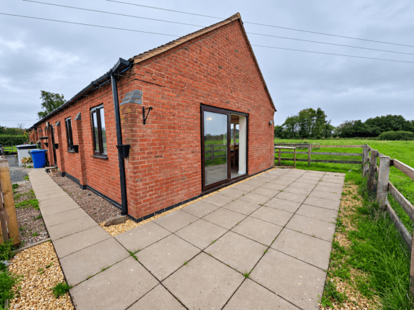 2 bedroom bungalow