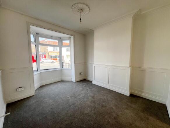 3 bed Terraced to rent Image 6
