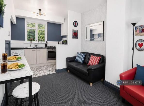 1 bed House Share to rent Image 5