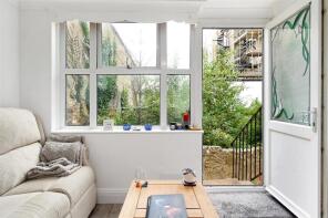 Flat 3, 106, Lansdowne Place, Hove BN3 1FJ