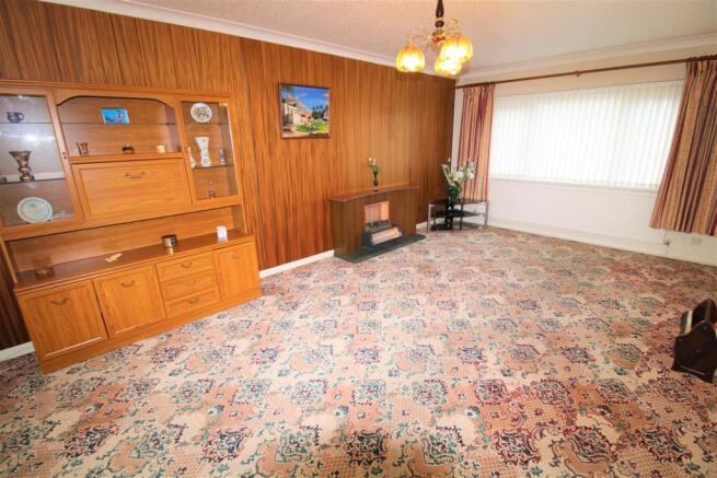 Another view of lounge