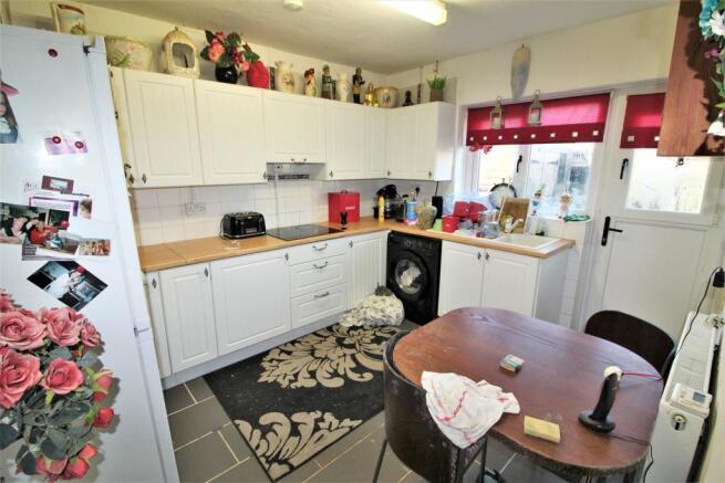 KITCHEN BREAKFAST ROOM
