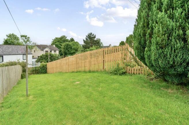 EXTERNALLY - REAR GARDEN