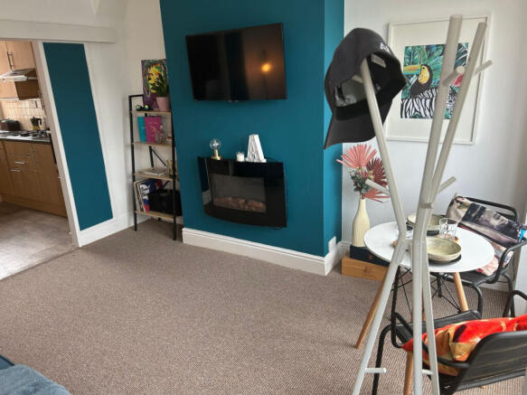 2 bed House to rent Image 7