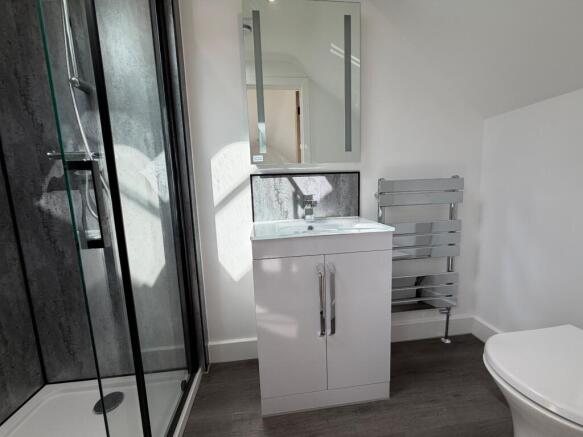 3 bed Terraced for sale Image 6
