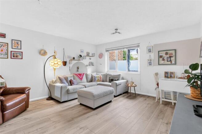 Othello Grove, Warfield, Bracknell, Berkshire, RG42 photo 4