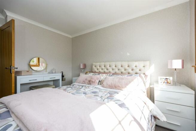 33_CLADDENS_PLACE_LENZIE_034.JPG