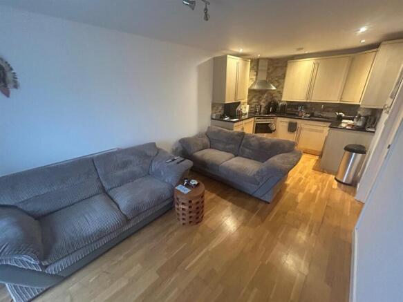 lounge 2.jpg