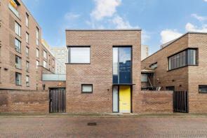 2, Fergus Street, London SE10 0XQ