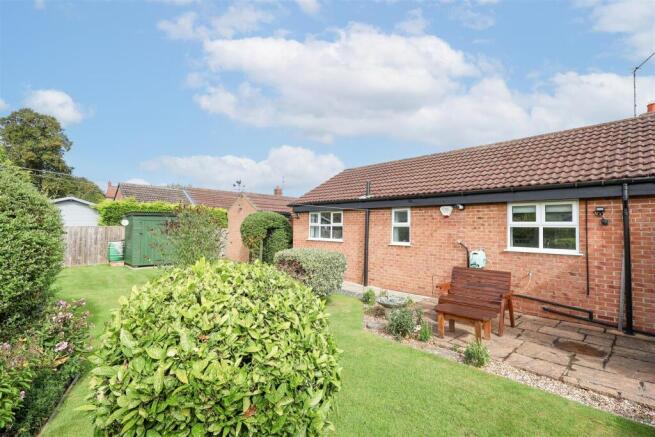 3 bed Detached Bungalow for sale Image 9