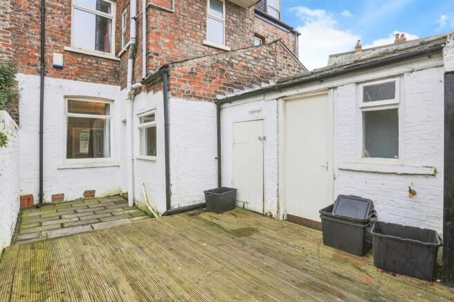 4 bed Terraced for sale Image 9